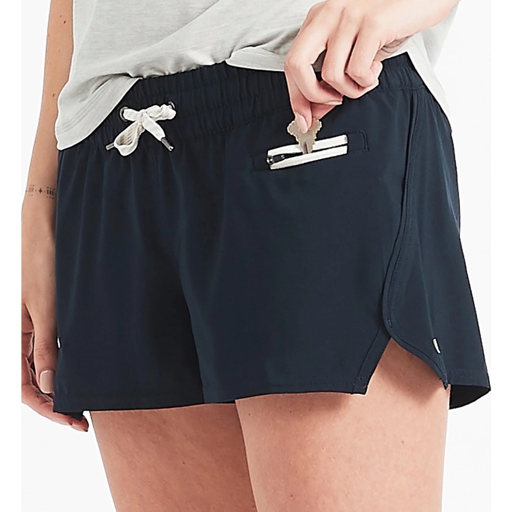 Clementine Short